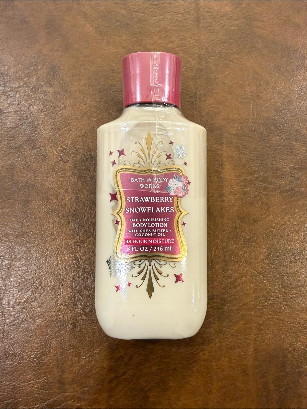 Bath & Body Works Strawberry Snowflakes Body Lotion - Pink 8 Oz